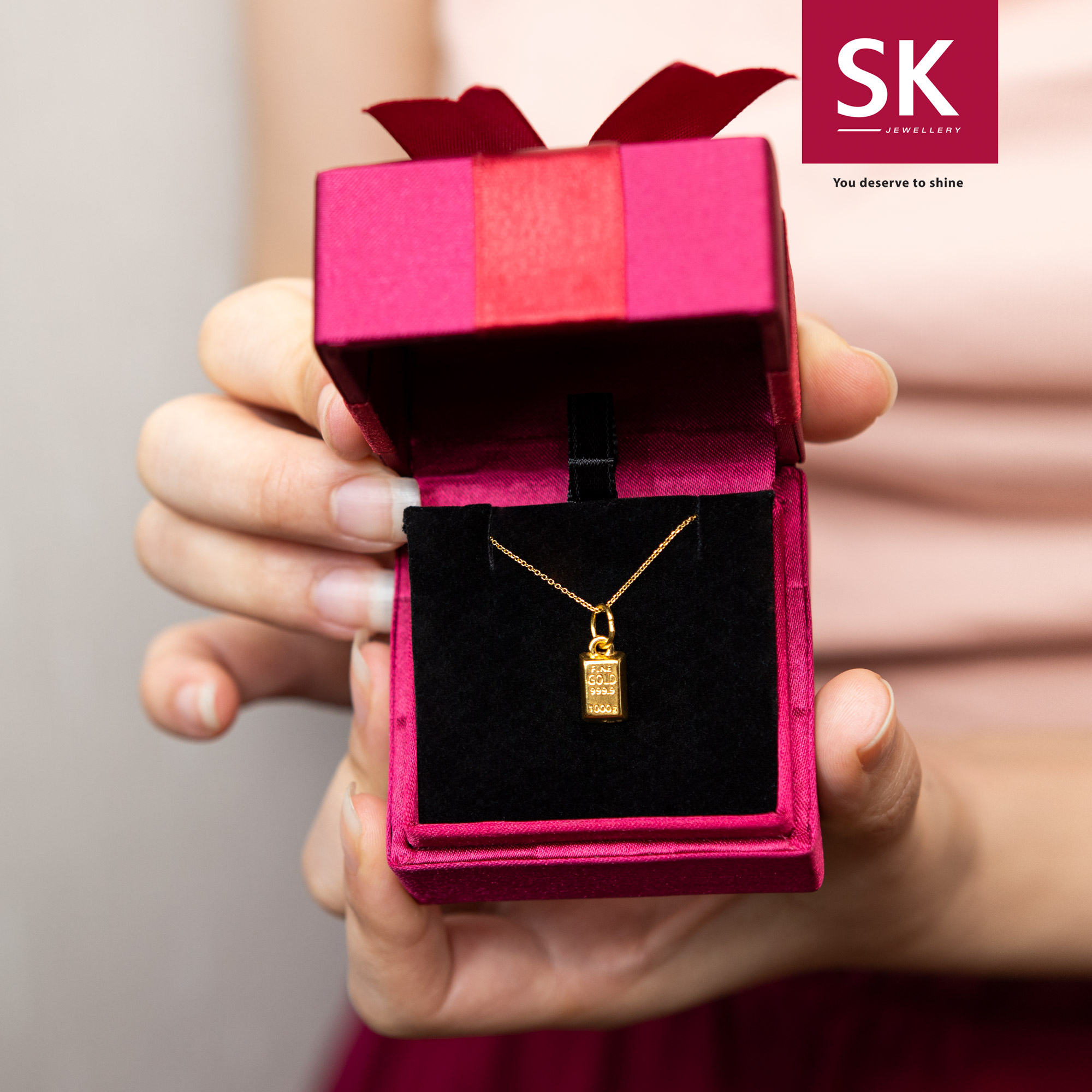 sk jewellery pendant