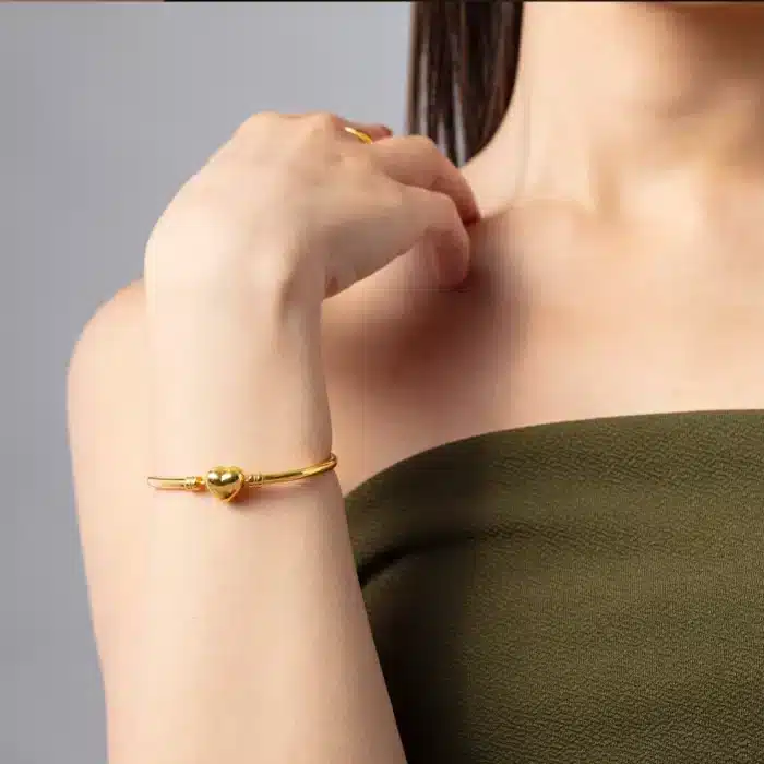 SK 916 Heart Accent Gold Bangle