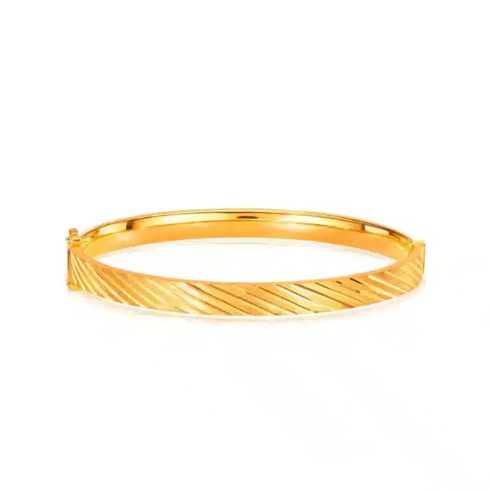 Radiant Dunes 916 Gold Bangle