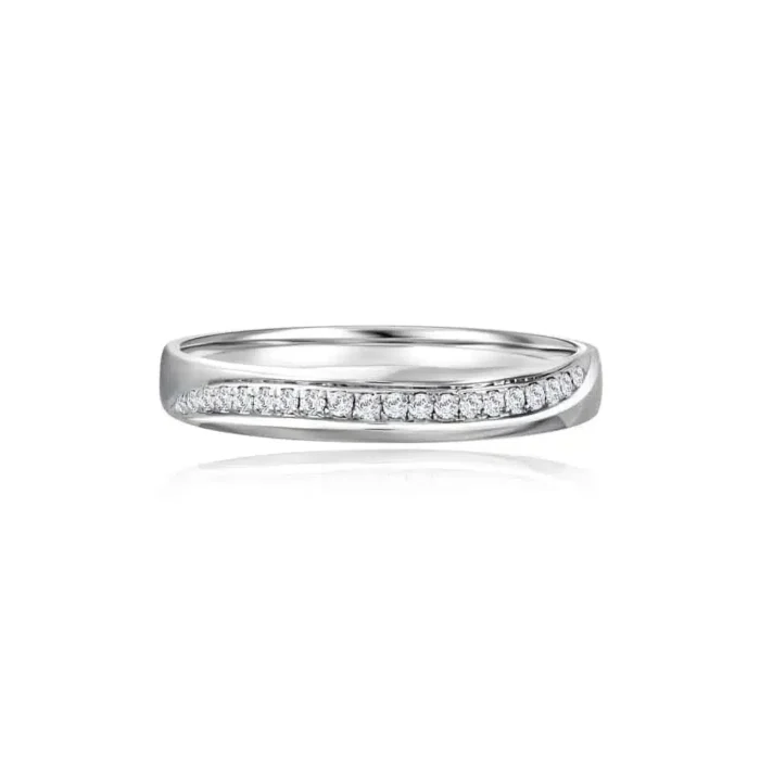 Sparkling Wave Diamond Wedding Band